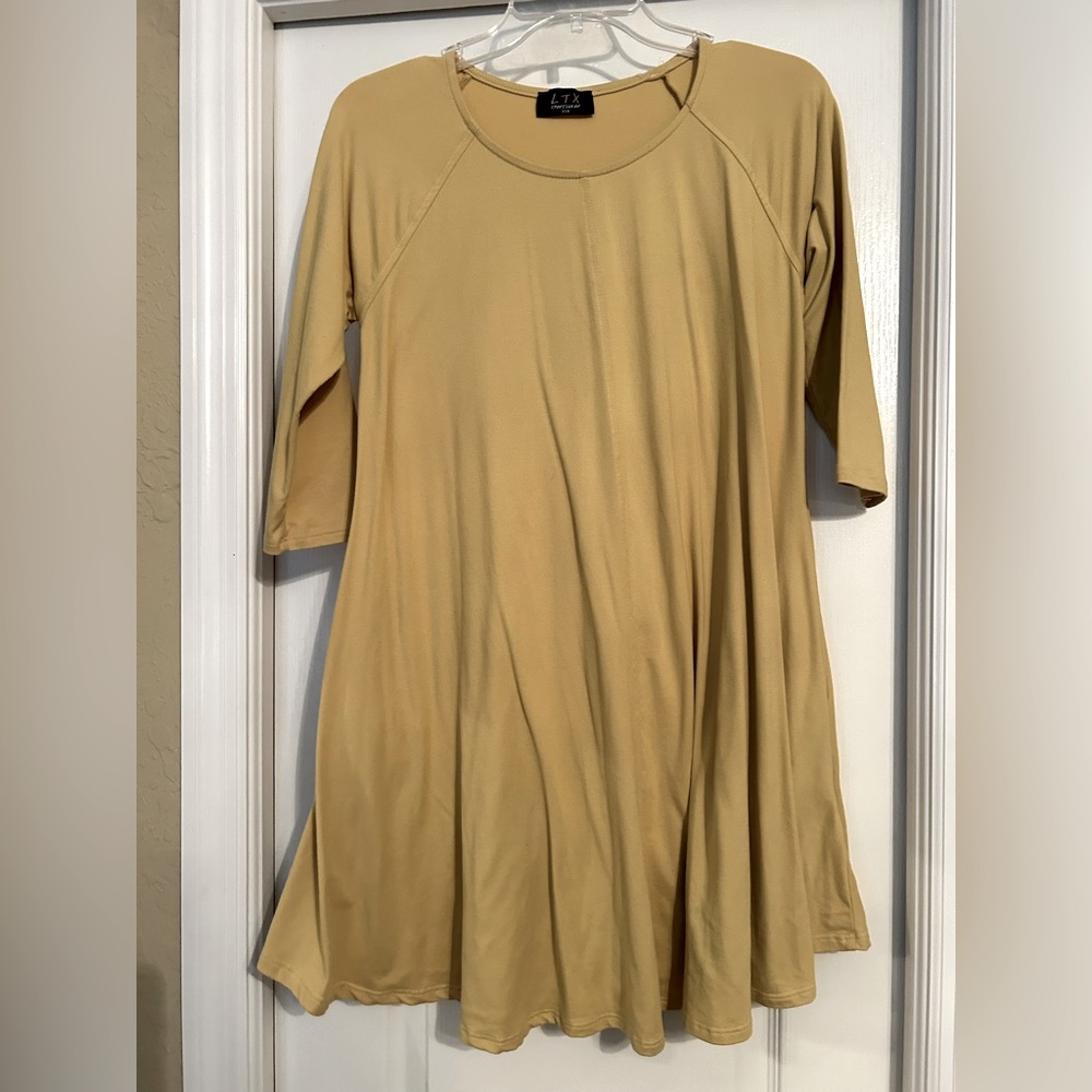 LTX Blue Door Boutique casual yellow dress- size small and EUC